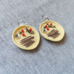 Apvalūs rankų darbo auskarai internetu, originalios dovanos moterimscrochet yellow bacteria dish earrings