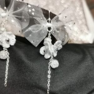 white tulle bow earrings with crochet flowers for wedding