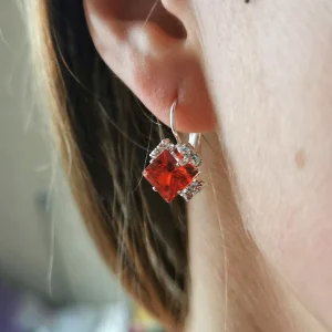 Small red earrings - Image 2